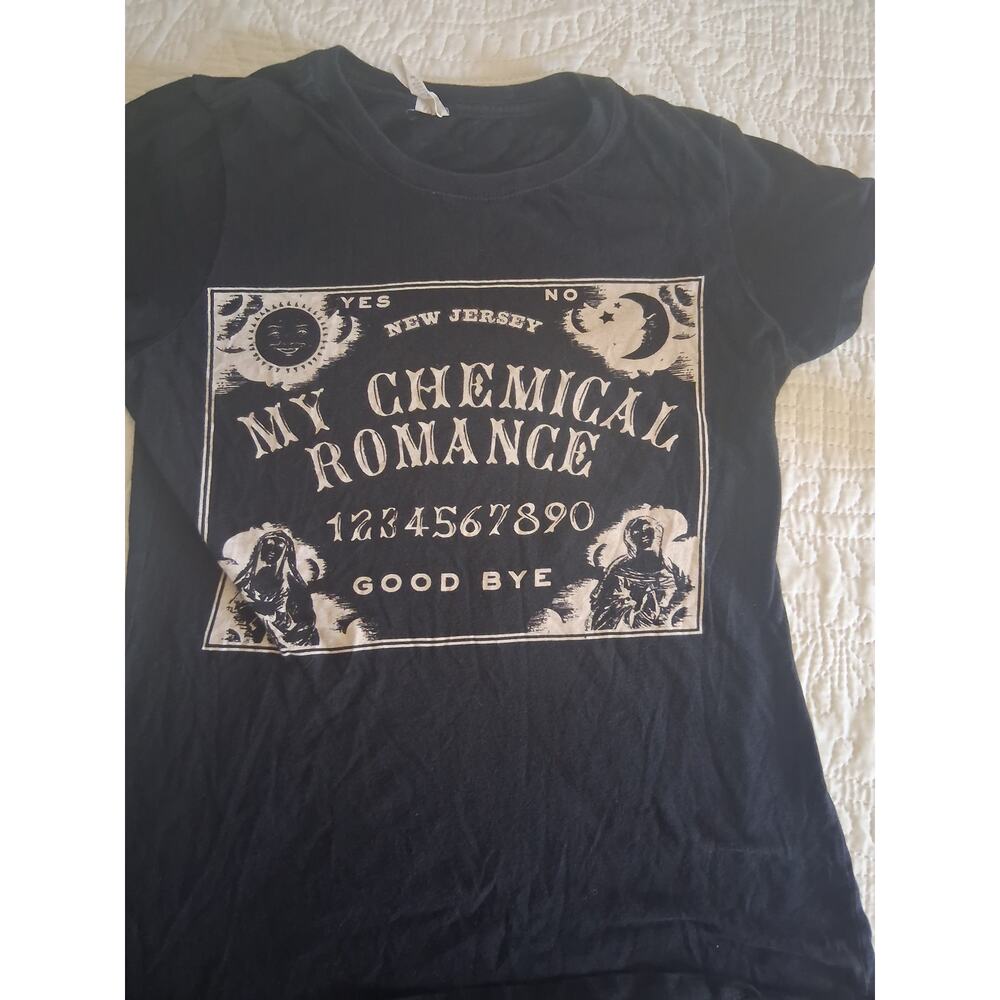 Hot Topic Womens Boyfriend style t-shirt My Chemical Romance graphic Size S